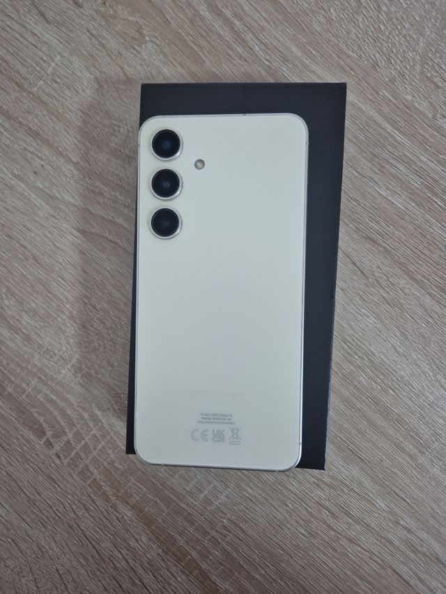 SAMSUNG Galaxy S24 256GB Beige