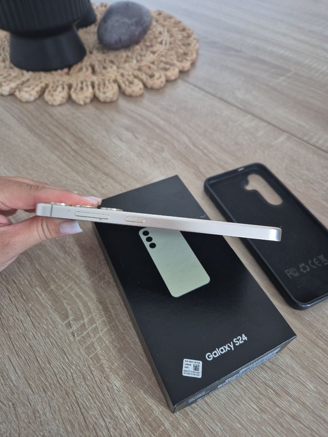 SAMSUNG Galaxy S24 256GB Beige