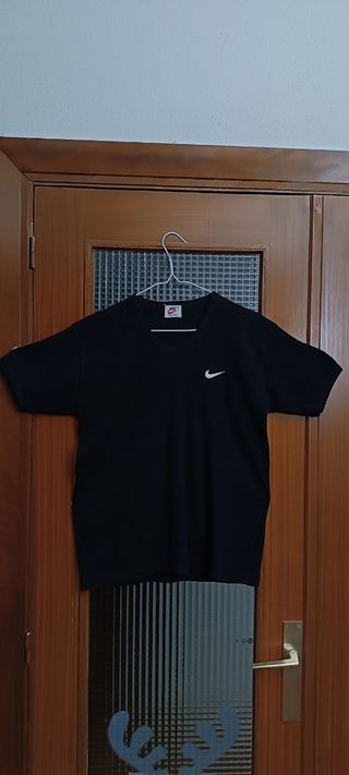 Camiseta NIKE negra VINTAGE 