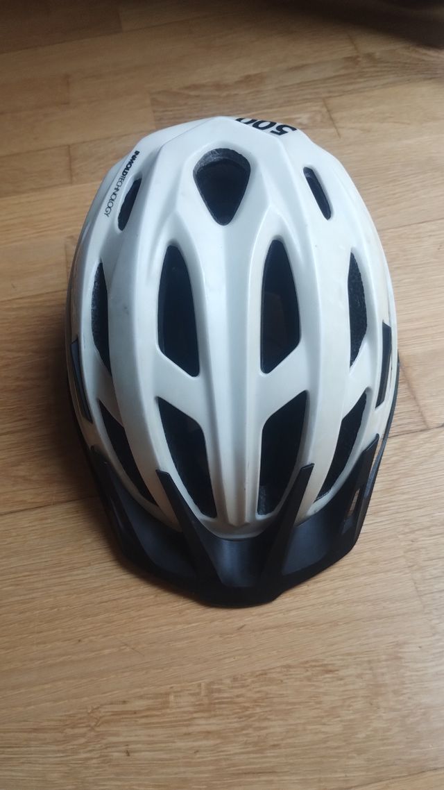 Casco Btwin 500