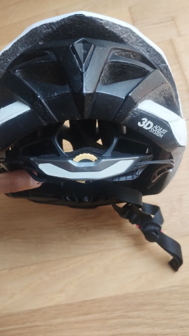 Casco Btwin 500