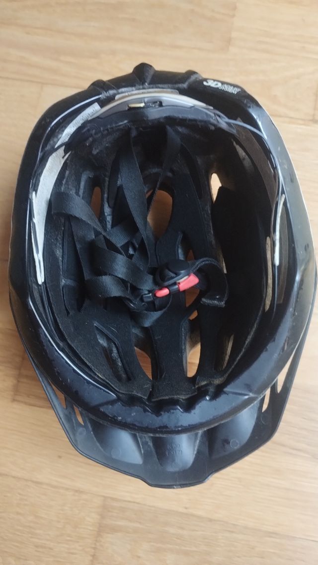 Casco Btwin 500