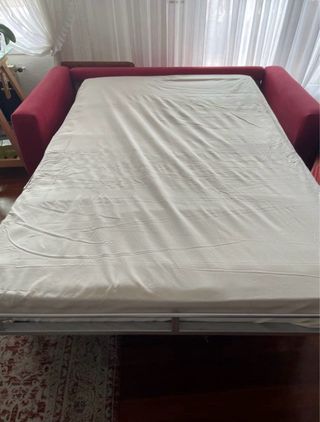 Sofá cama rojo - como nuevo