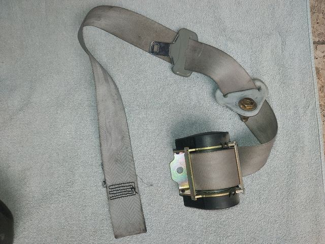 Cinturones Twingo 1 de color gris .