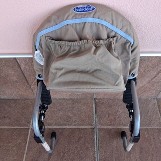 Seggiolino da tavolo (max 15 kg).