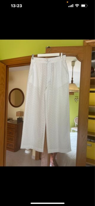 Pantalones Zara bordados blancos - T-S