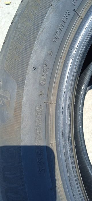 Neumáticos Bridgestone 225/55/R18/98V