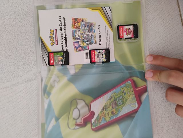 Caja con juegos Nintendo switch