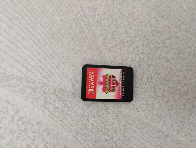 Caja con juegos Nintendo switch
