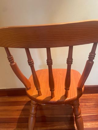 Silla madera marrón