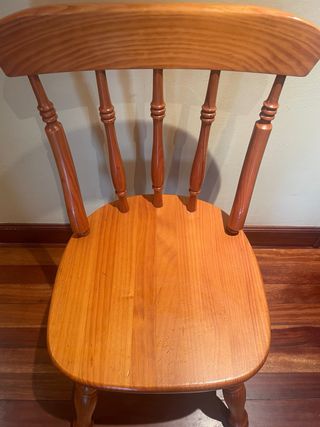 Silla madera marrón