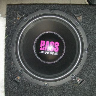 Subwoofer Golf MK6: Box per Baule