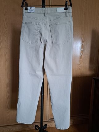Pantalones beige Mango  talla S