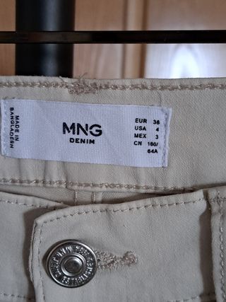 Pantalones beige Mango  talla S