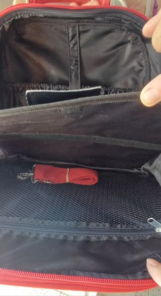 Neceser Oriflame rojo