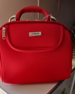Neceser Oriflame rojo