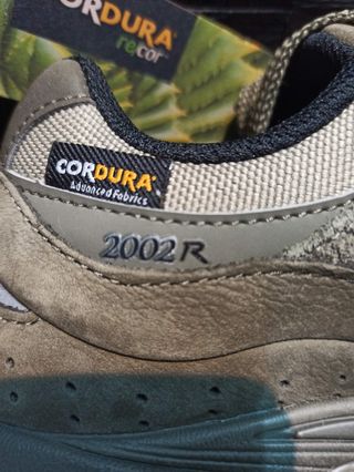 New Balance  2002R modelo M2002RPK de Cordura.