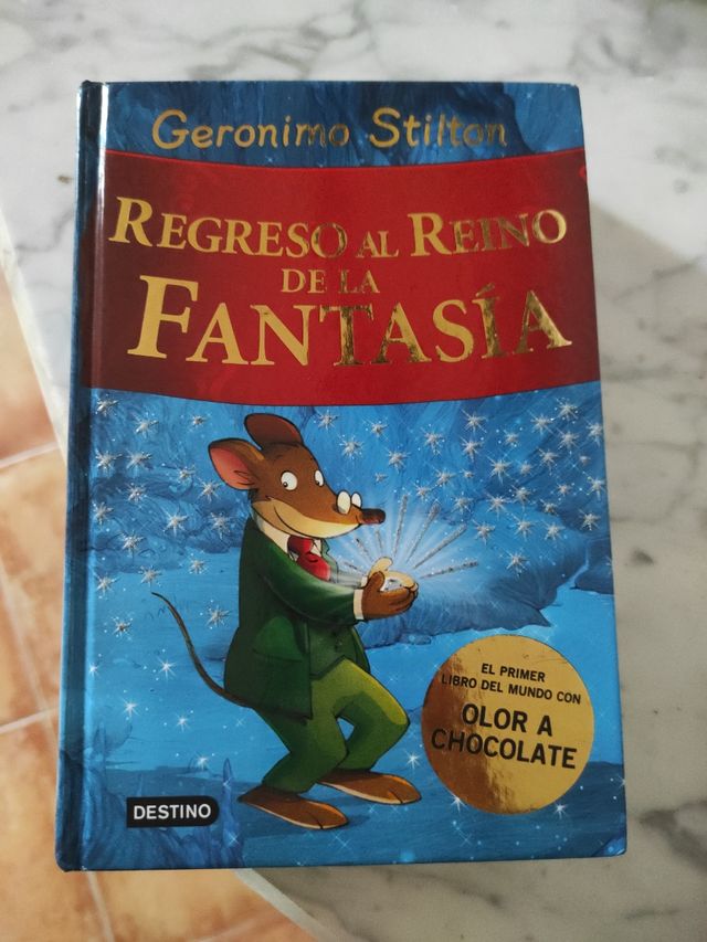 Regreso al Reino de la Fantasía: ¡Libro con olo...