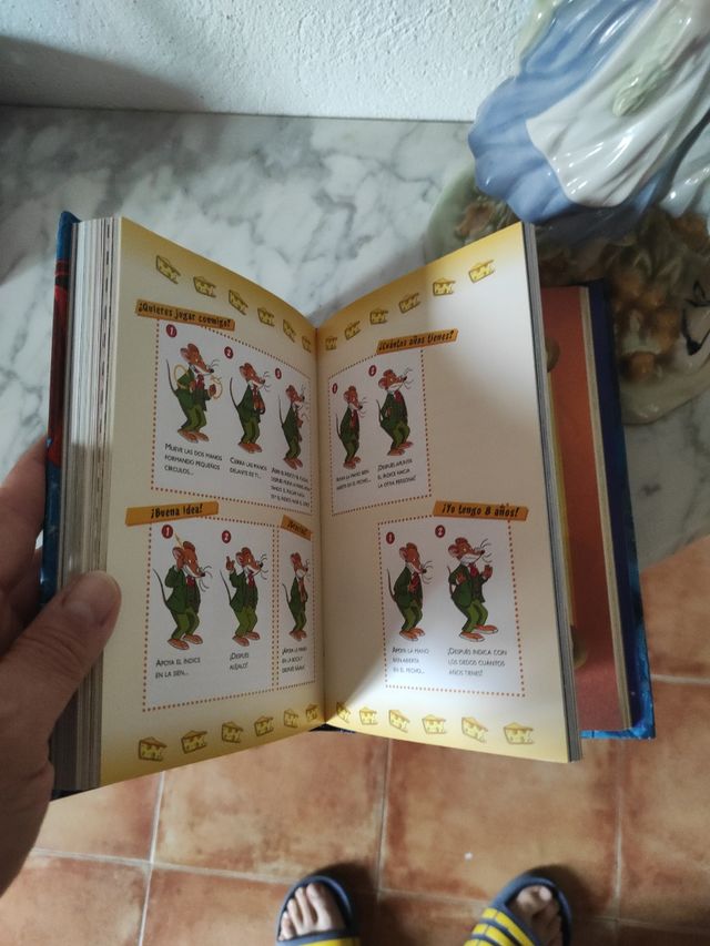 Regreso al Reino de la Fantasía: ¡Libro con olo...