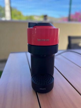 Cafetera Nespresso Krups Vertuo.
