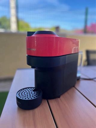 Cafetera Nespresso Krups Vertuo.
