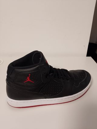 Zapatillas Nike Jordan Access - Negras y Rojas