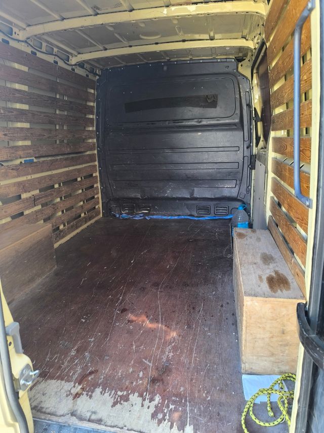 Mercedes-Benz Sprinter 2010