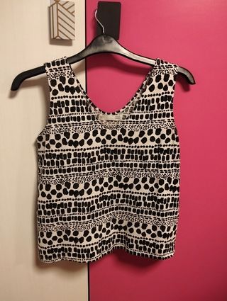 Blusa negra y blanca - Talla M