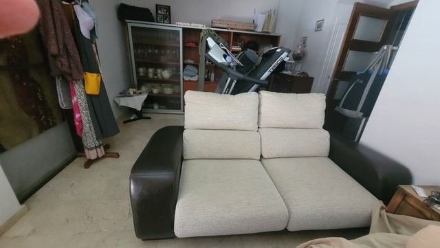 Sofá 2 plazas beige y marrón