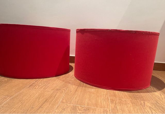 Pantalla lámpara de tela roja