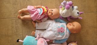 Lote de Muñecos y Peluches