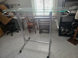 Perchero con repisa de cristal