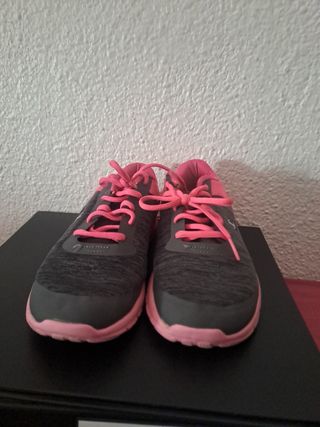 Zapatillas Gris y Rosa