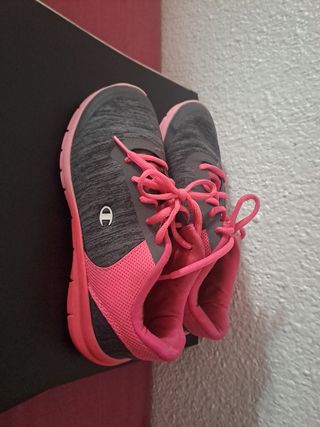 Zapatillas Gris y Rosa