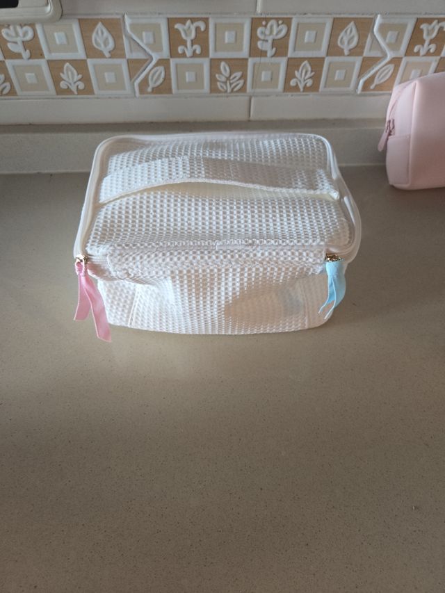 Neceser Bvlgari blanco