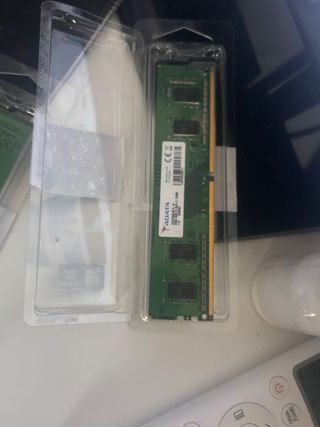 RAM ADATA 8GB - 2 Unidades