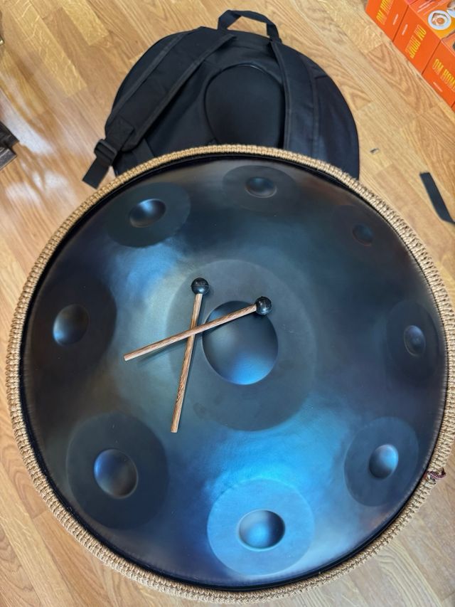 Handpan nuevo instrumento musical hecho a mano