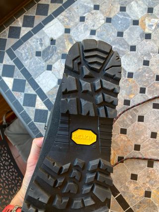 Botas montaña Bestard Pahantom semirígidas