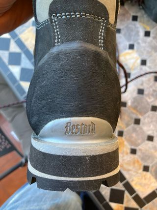 Botas montaña Bestard Pahantom semirígidas