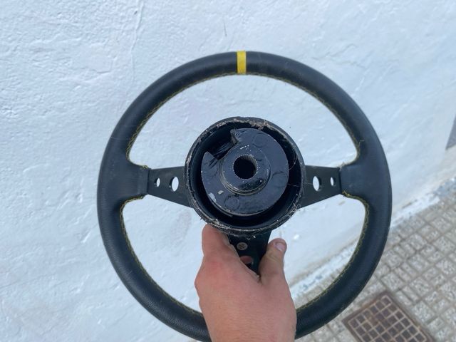 Volante deportivo PSA
estaba en un 306