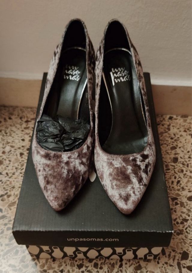 Zapatos terciopelo gris - tacón