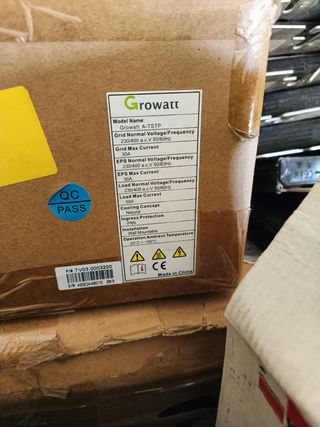 GROWATT backup trifásico