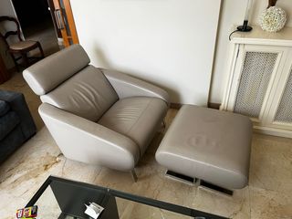 Butaca relax piel beige + banqueta