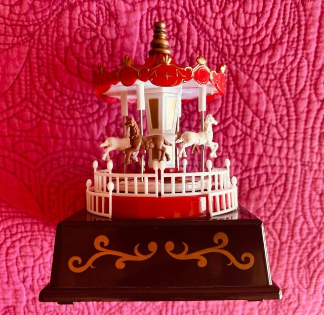 Carrusel musical antiguo