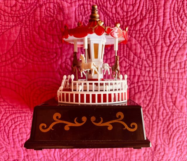 Carrusel musical antiguo