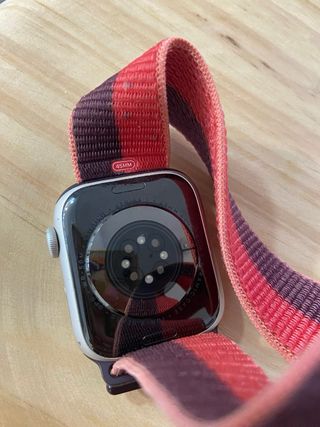 Apple Watch 7 45mm - Plata y Rojo
