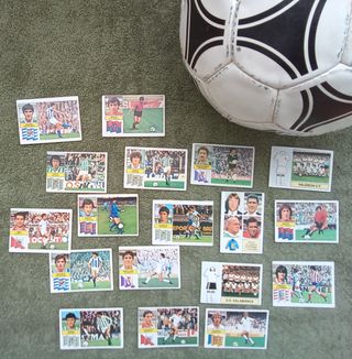 Cromos Liga 82-83: Ediciones Este. Varios equipos.