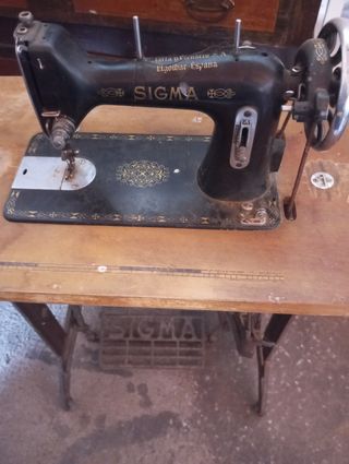 Máquina coser Sigma Antigua