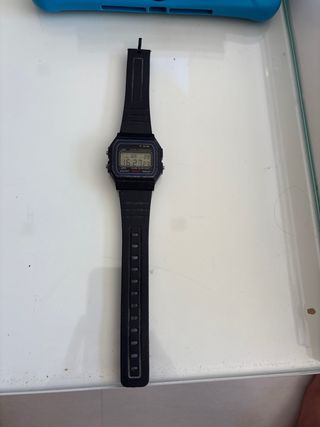 Reloj digital vintage F-91W