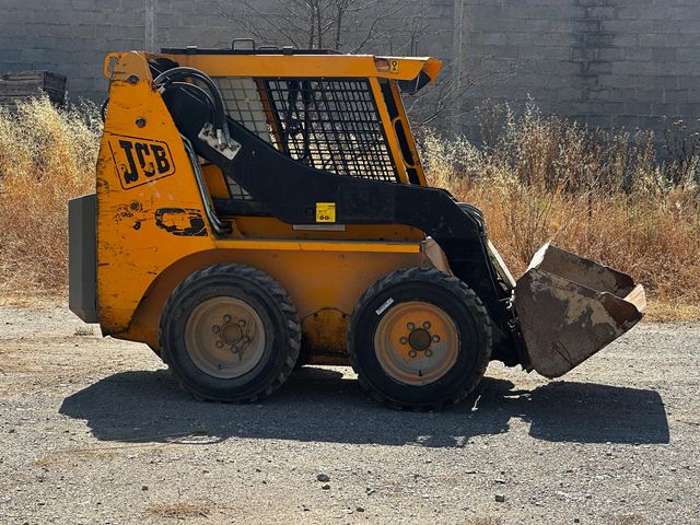 Minicargadora JCB Robot 165